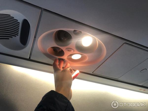 Самолет Embraer 175 фото