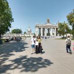 Колесо обозрения "Солнце Москвы" на территории ВДНХ (Россия, Москва) фото