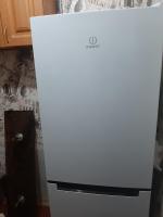 Холодильник Indesit B160 фото