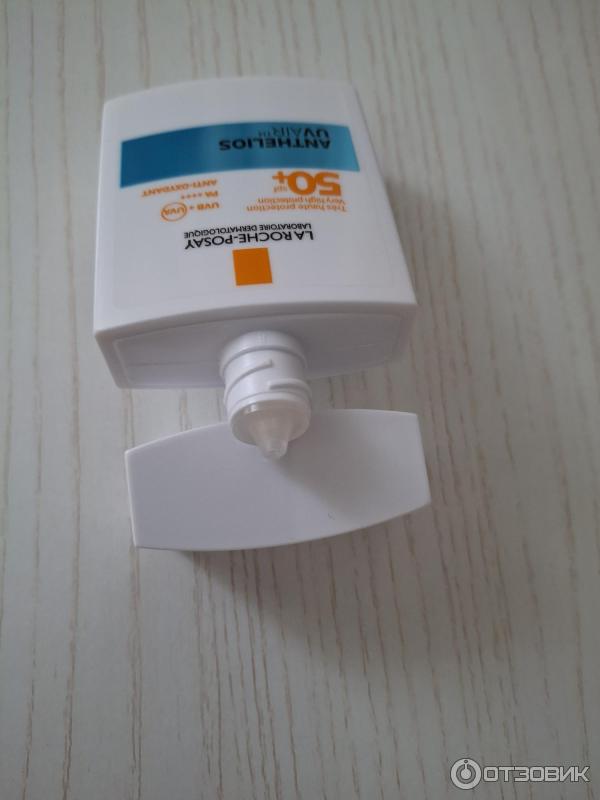 Легкий солнцезащитный флюид для лица La Roche-Posay Anthelios Uvair SPF50PA фото