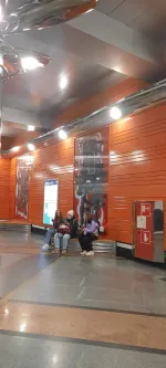 Метрополитен (Россия, Санкт-Петербург) фото