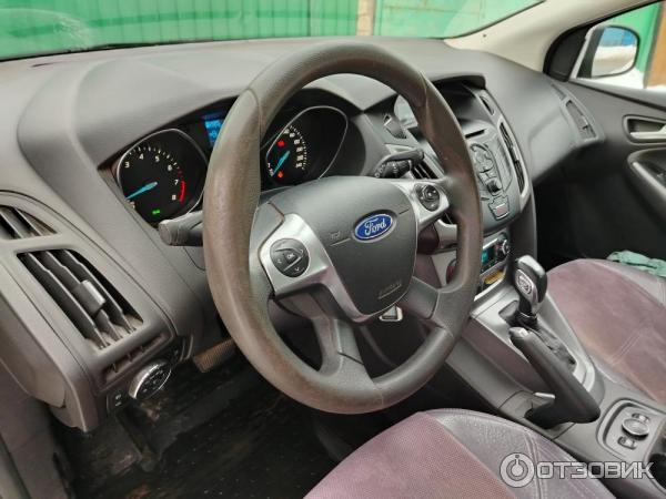 Автомобиль Ford Focus 3 - хэтчбек фото