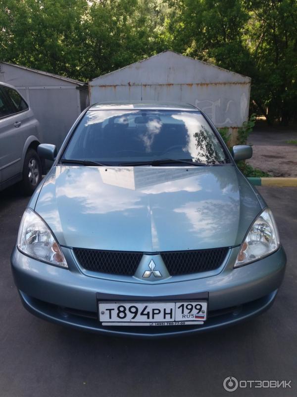 Автомобиль Mitsubishi Lancer IX седан фото