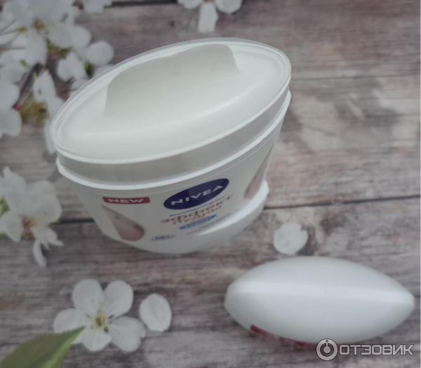 Твердый дезодорант-антиперспирант Nivea Эффект пудры fresh фото