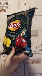 Чипсы Lay's "Рождественское яблоко в карамели" фото