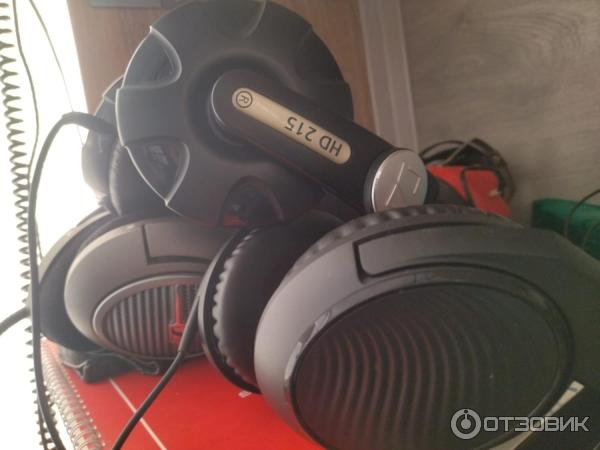 Наушники Sennheiser HD 215 фото