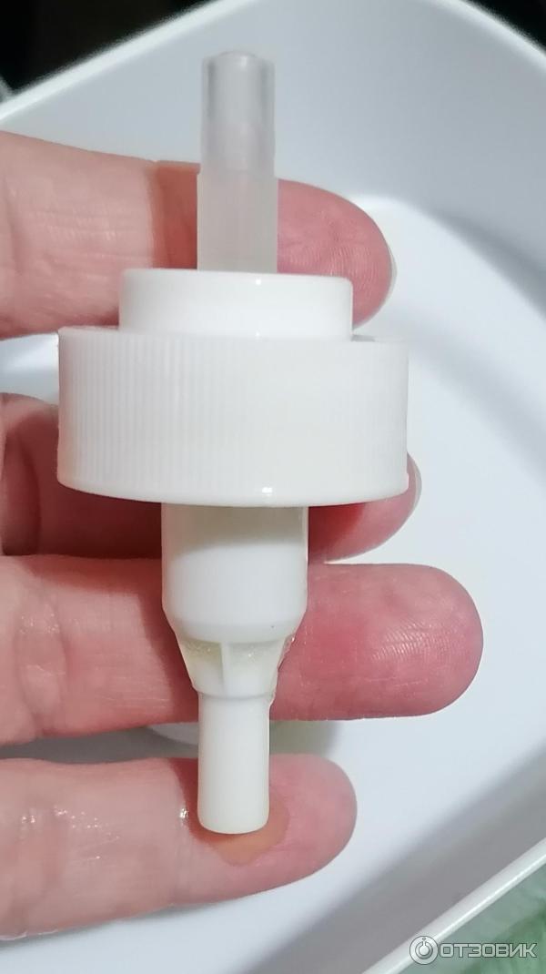 Отзыв о Диспенсер для моющего средства Soap Pump на кухню с губкой ...