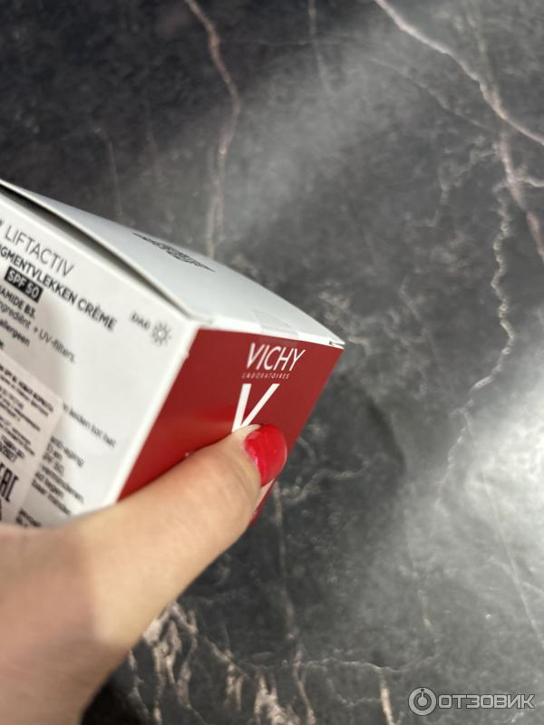 Дневной крем против пигментации Vichy Collagen SPF 50 с витамином B3 фото