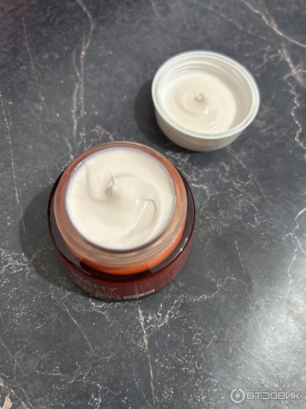 Дневной крем против пигментации Vichy Collagen SPF 50 с витамином B3 фото