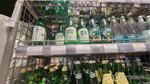 На полке конкретнее