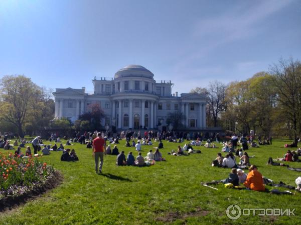 Фестиваль тюльпанов на Елагином острове (Россия, Санкт-Петербург) фото
