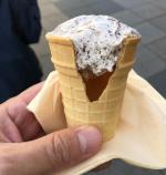 Мороженое ГУМ в вафельном стаканчике фото