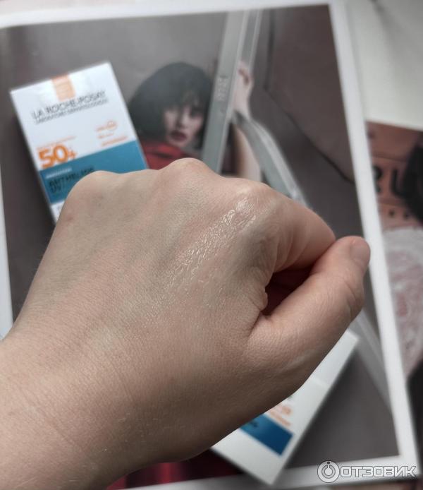 Легкий солнцезащитный флюид для лица La Roche-Posay Anthelios Uvair SPF50PA фото