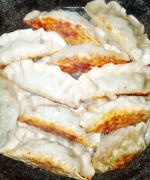 Дамплинги Bibigo "Королевские со свининой и овощами" фото