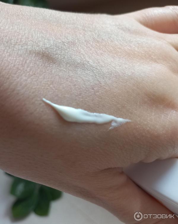 Легкий солнцезащитный флюид для лица La Roche-Posay Anthelios Uvair SPF50PA фото