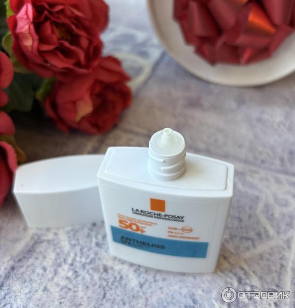 Легкий солнцезащитный флюид для лица La Roche-Posay Anthelios Uvair SPF50PA фото