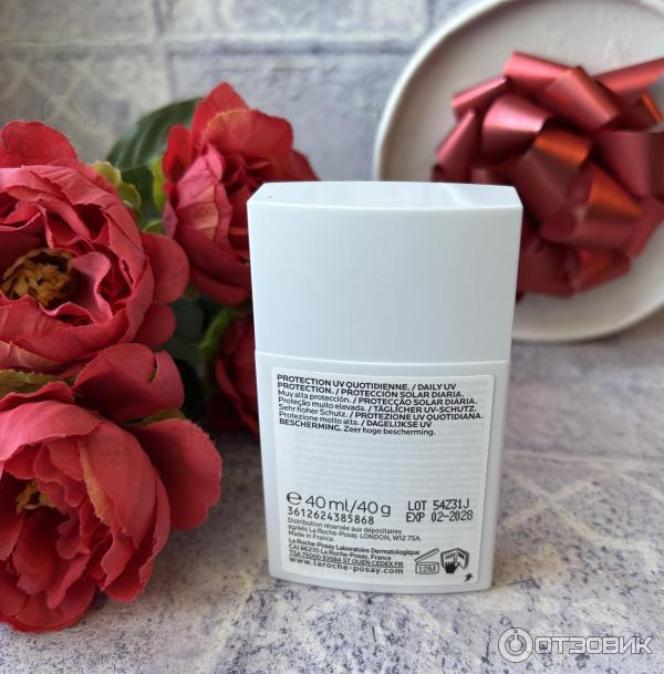 Легкий солнцезащитный флюид для лица La Roche-Posay Anthelios Uvair SPF50PA фото