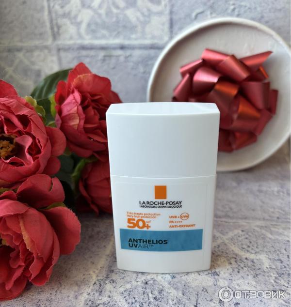 Легкий солнцезащитный флюид для лица La Roche-Posay Anthelios Uvair SPF50PA фото