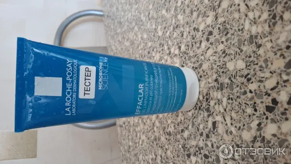 EFFACLAR ОЧИЩАЮЩИЙ ПЕНЯЩИЙСЯ ГЕЛЬ 200 мл